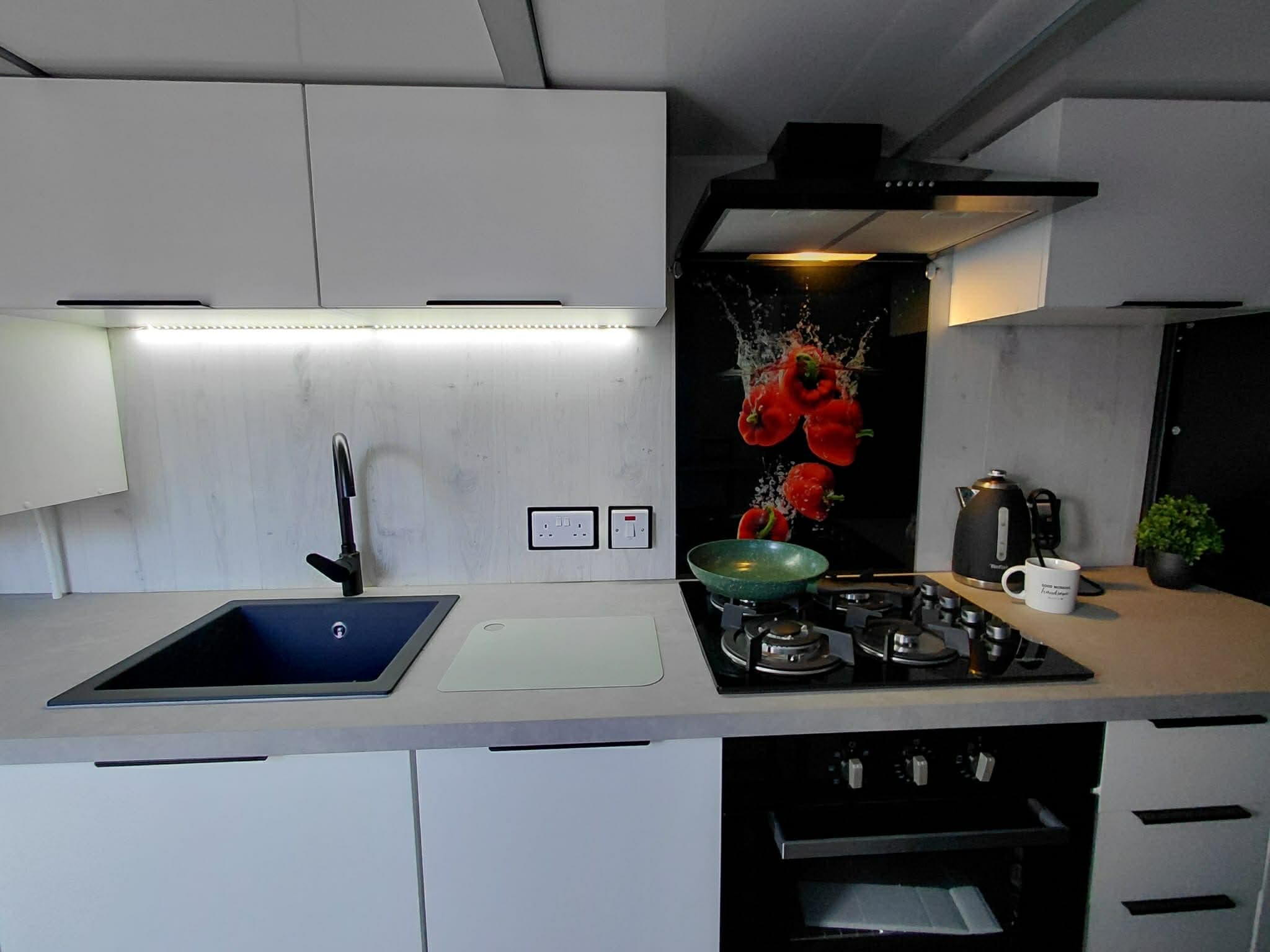 Fully equipped mobile kitchen